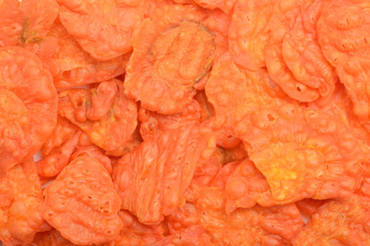 Crunchy carrot chips are delicious and easy.