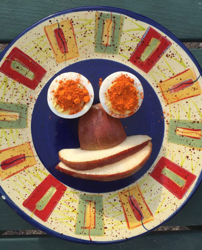 Turmeric hard-boiled eggs are fast, healthy, and tasty. Turmeric and hard-boiled eggs make a nutritious, fast meal.